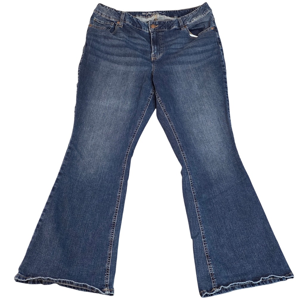 Maurices Flare Jeans Women 20W Blue Dark Wash Mid Rise Stretch Denim Retro Boho